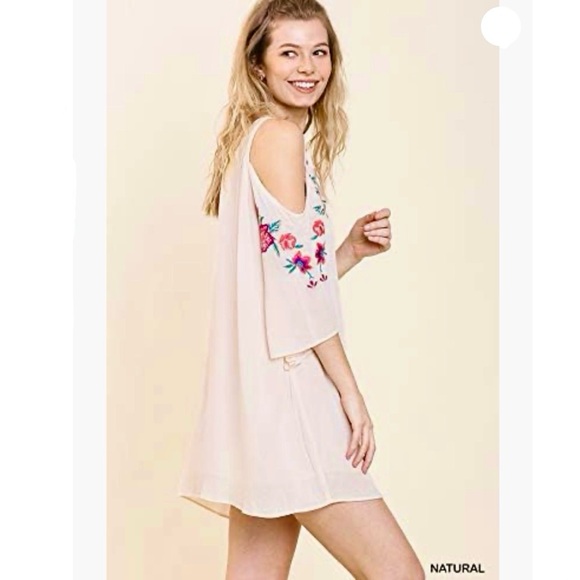 NWT Off Shoulder Floral Embroidered Mini Dress by Umgee. S - Picture 3 of 16